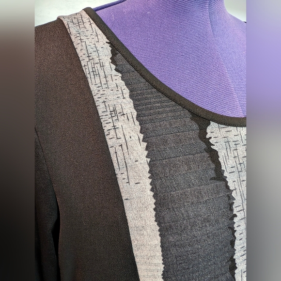 Simply Aster women's dress - Picture 7 of 11